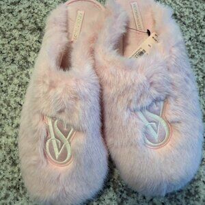 Victoria's Secret Luxe Plush Closed-Toe Slippers